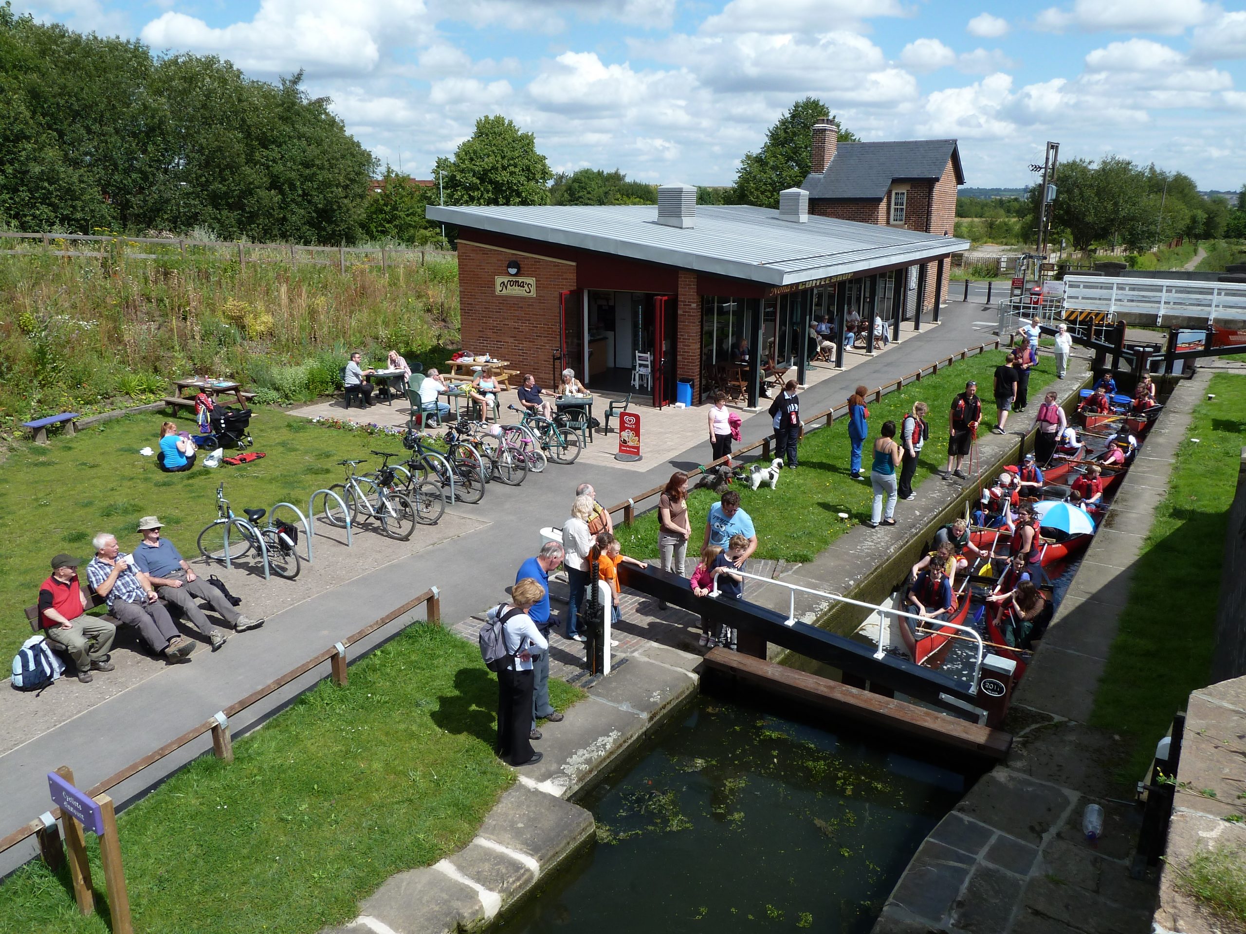 Hollingwood Hub, Chesterfield Canal: Creating community spaces