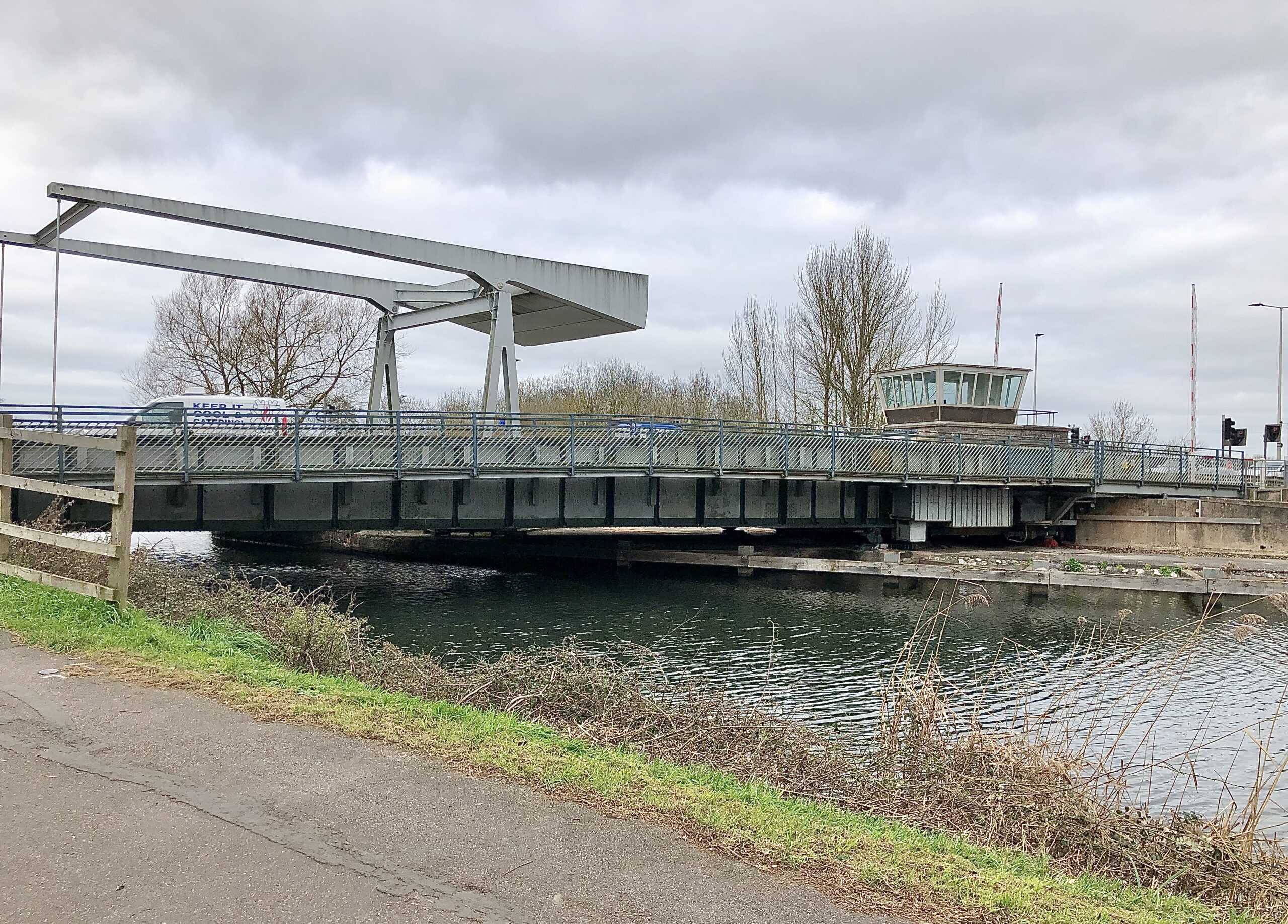IWA Seeks Higher Clearance for New Exeter Ship Canal Bridges